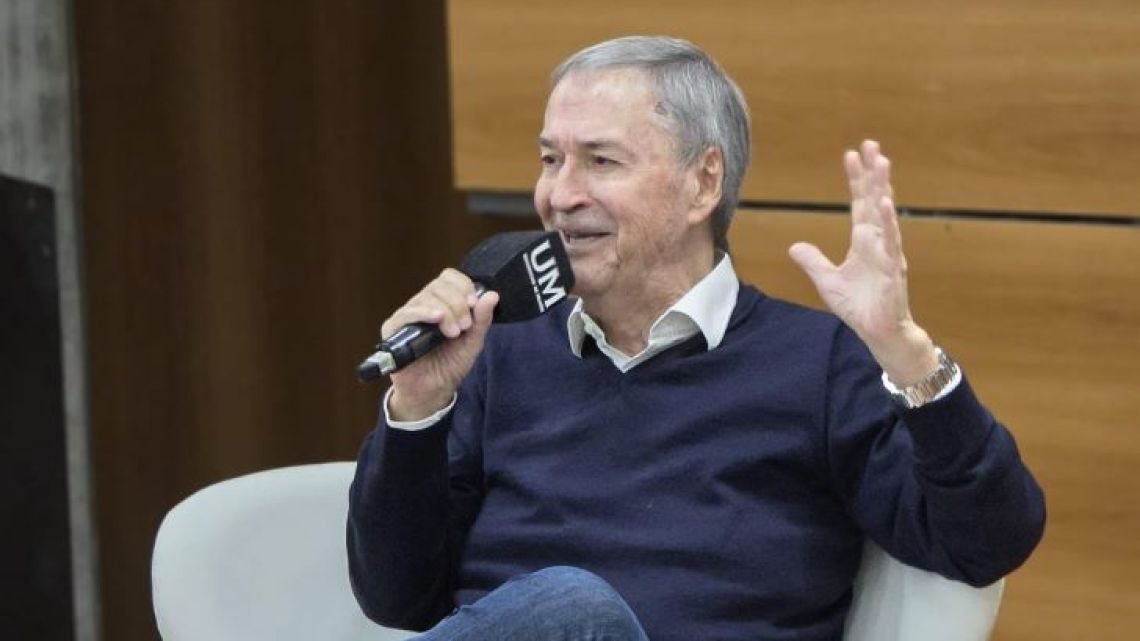 Schiaretti recibió el alta médica y asumirá como diputado en febrero