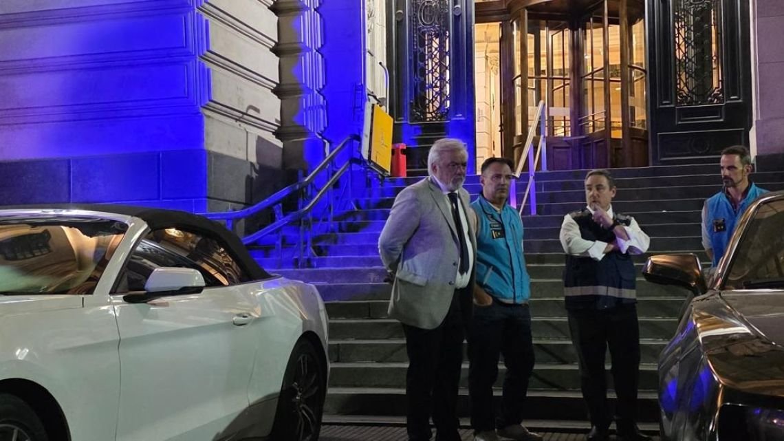 Secuestraron Mustangs y Camaros que entraban desde Paraguay y aparecían en videoclips de la China Suárez y L-Gante