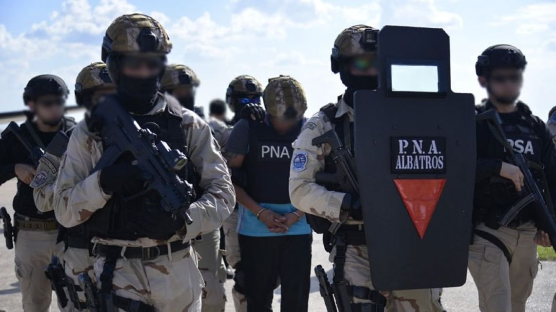 Trasladan a un penal de máxima seguridad al presunto miembro del Tren de Aragua detenido en Corrientes