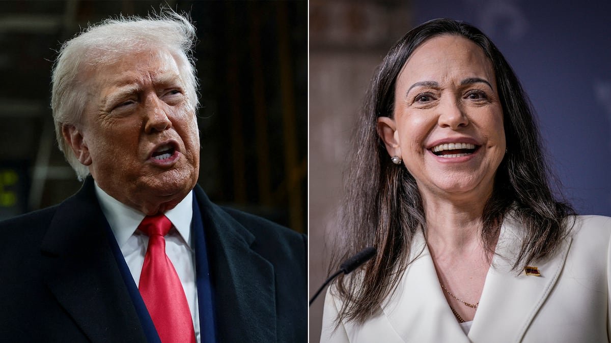 Trump recibe con perfil bajo a María Corina Machado horas después de ensalzar a la chavista Delcy Rodríguez