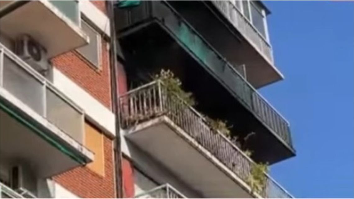 Ventilador provocó grave incendio en departamento de Palermo: un hombre tiene 75% del cuerpo quemado