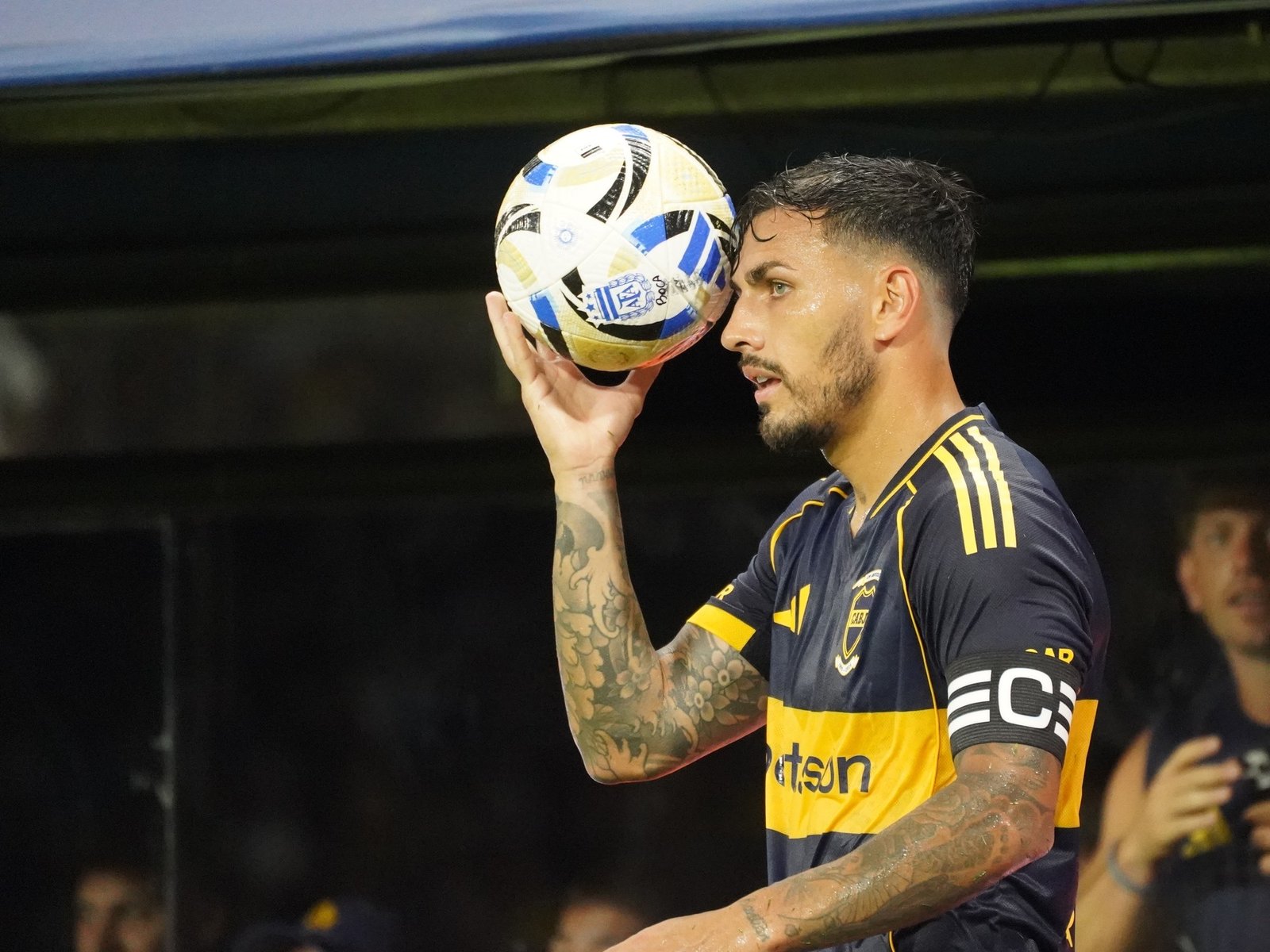 con Paredes de protagonista, tiene el camino al gol desde la pelota parada