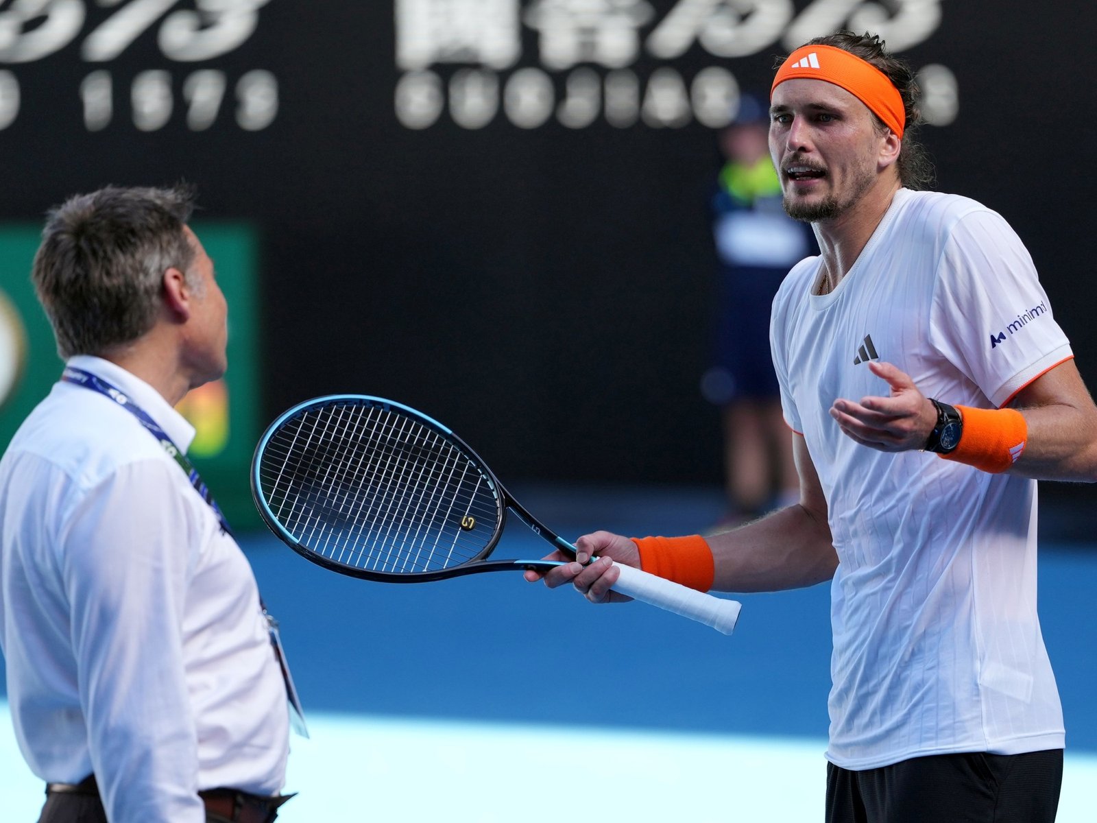 insultos en pleno partido y favoritismos