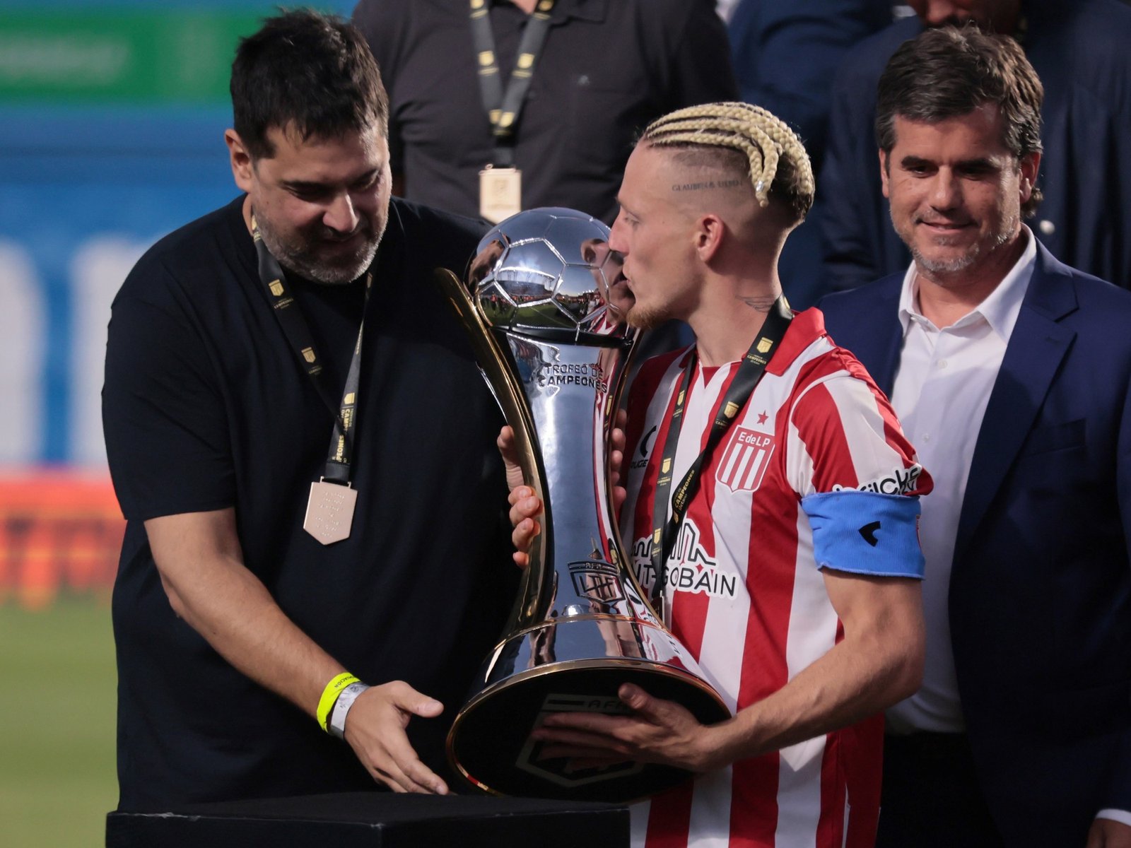 se cierra el libro de pases en AFA con Boca y River todavía activos para fichar