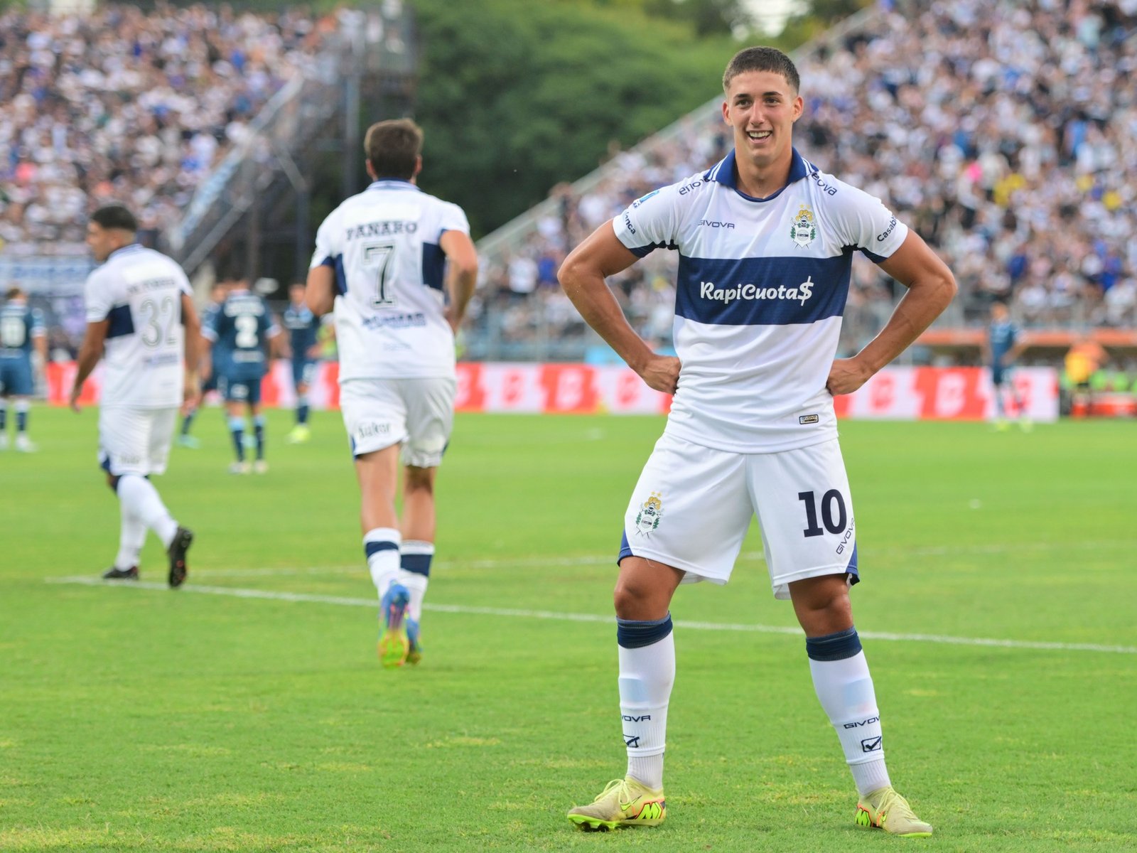 una pregunta y varias certezas que explican el triunfo de Gimnasia sobre un tibio Racing