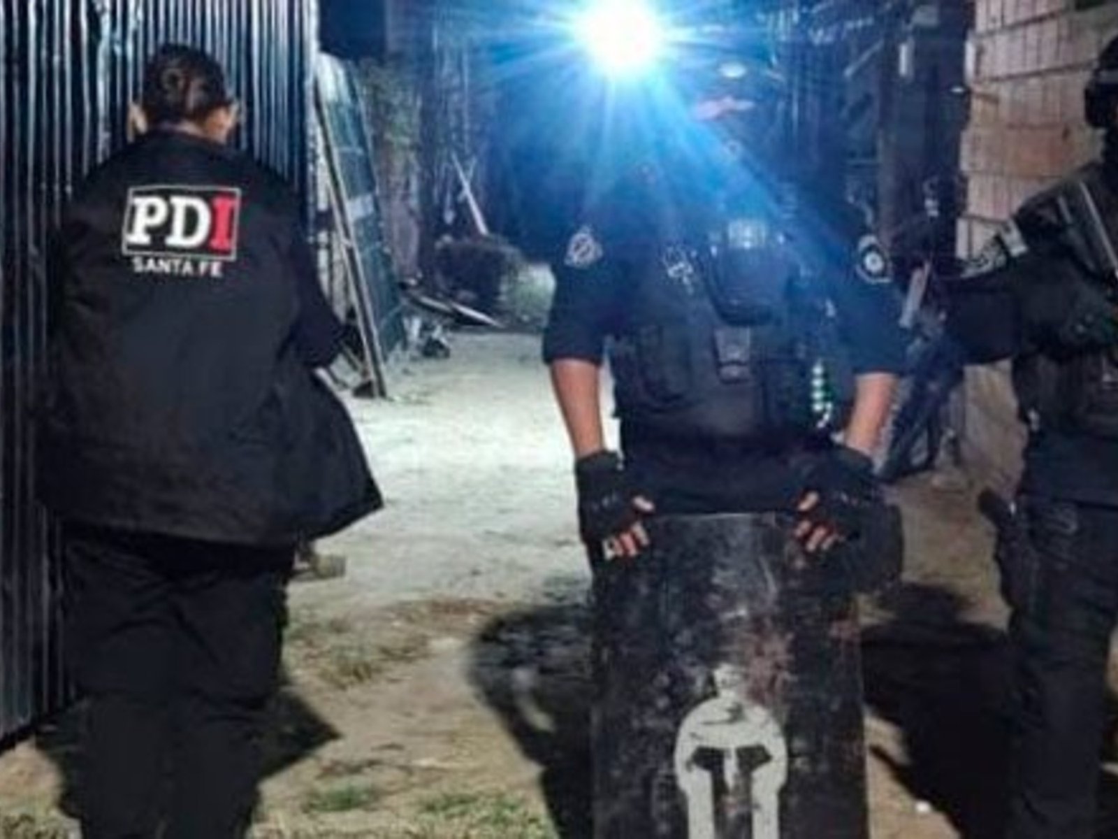 usaban a mellizas de 7 años y a un nene de 10 para vender droga