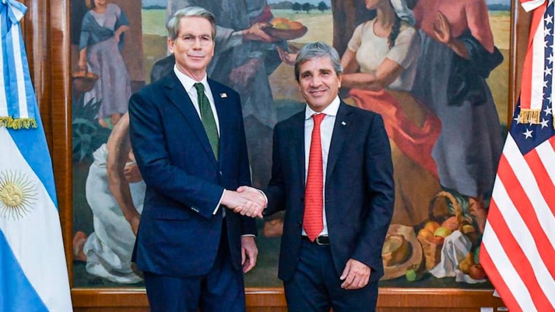 Bessent volvió a rescatar a Milei ante el FMI, con 808 millones