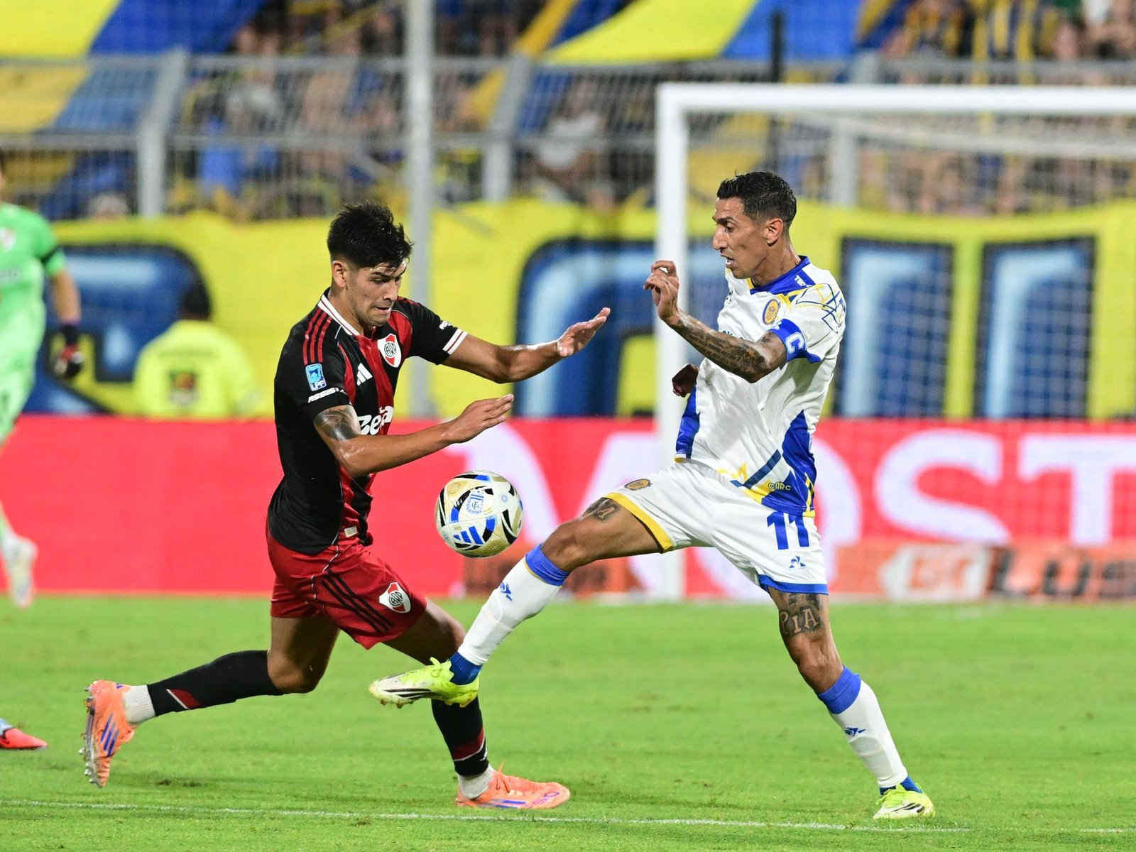 Con un Di María en modo campeón del mundo, River y Rosario Central jugaron un partido intenso al que sólo le faltaron los goles