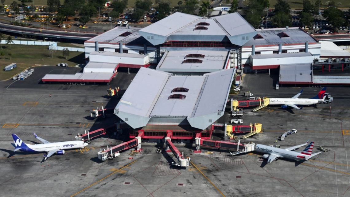 Cuba le comunicó a las aerolíneas que a partir del martes a la medianoche se queda sin combustible para aviones