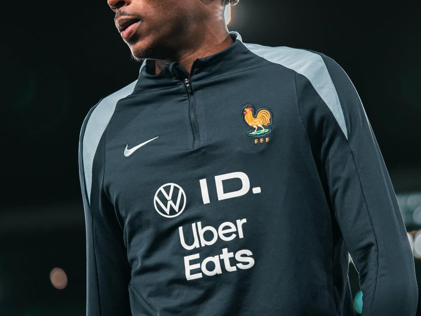 El Liverpool pagó 60 millones de euros por un zaguero francés :: Olé