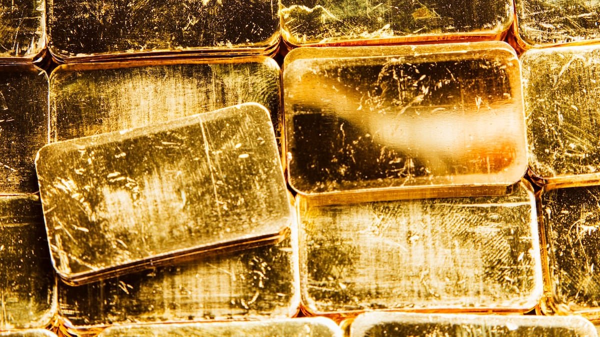 La nueva fiebre del oro: todo lo que hay detrás del gran negocio del metal que sigue agitando el mundo | EL PAÍS Semanal