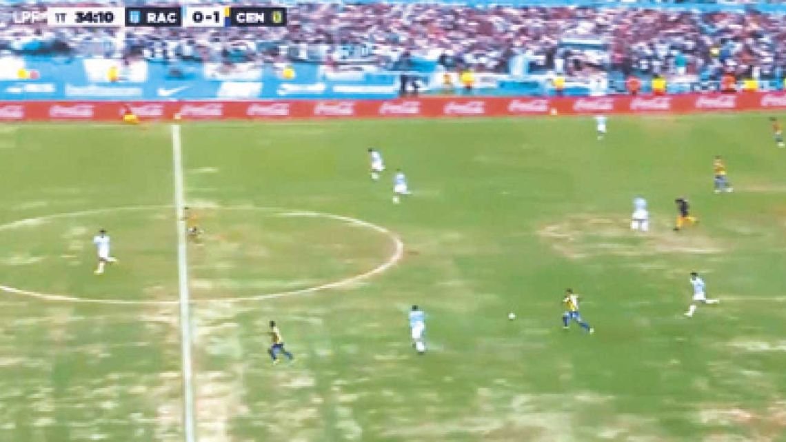 Los campos y la triste fórmula de dos fútbol en uno