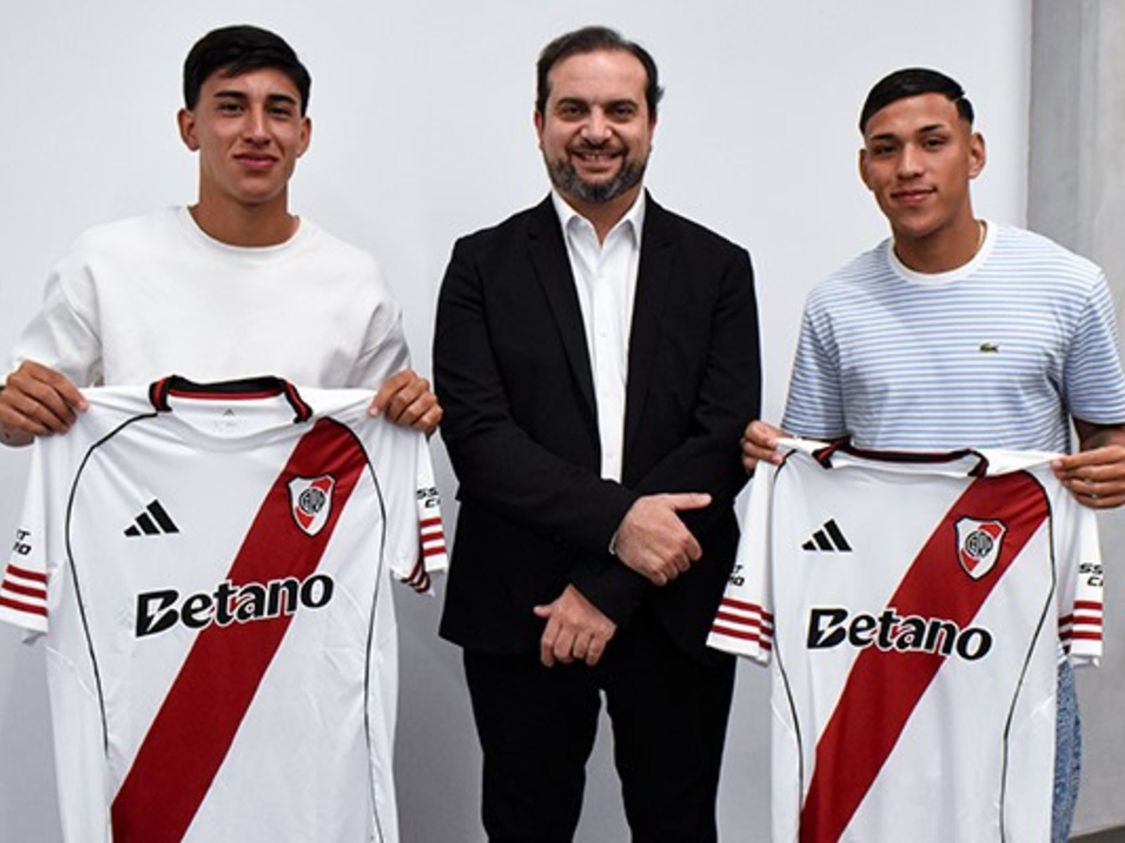 Los dos juveniles que tiene en cuenta Gallardo y renovaron sus contratos en River :: Olé