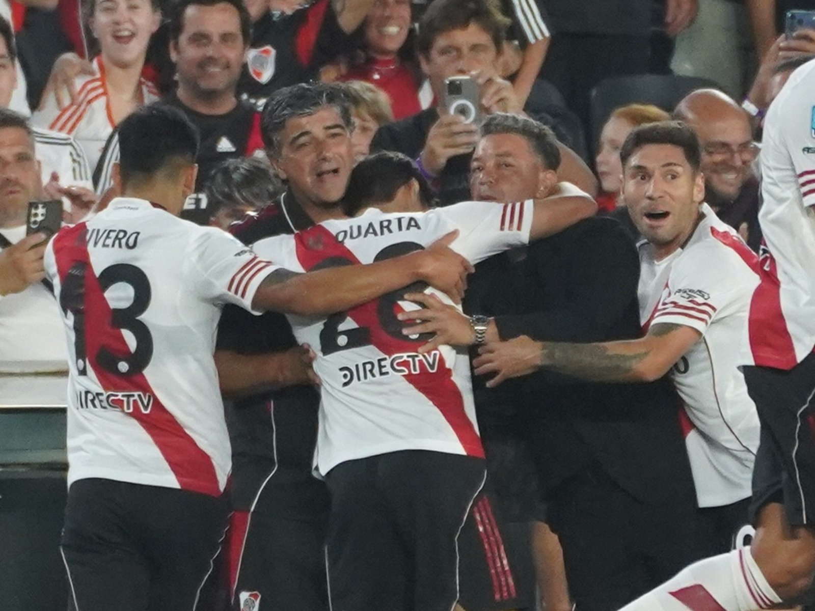 Marcelo Gallardo se despidió de River con un triunfo sobre Banfield en una noche cargada de nostalgia en el Monumental