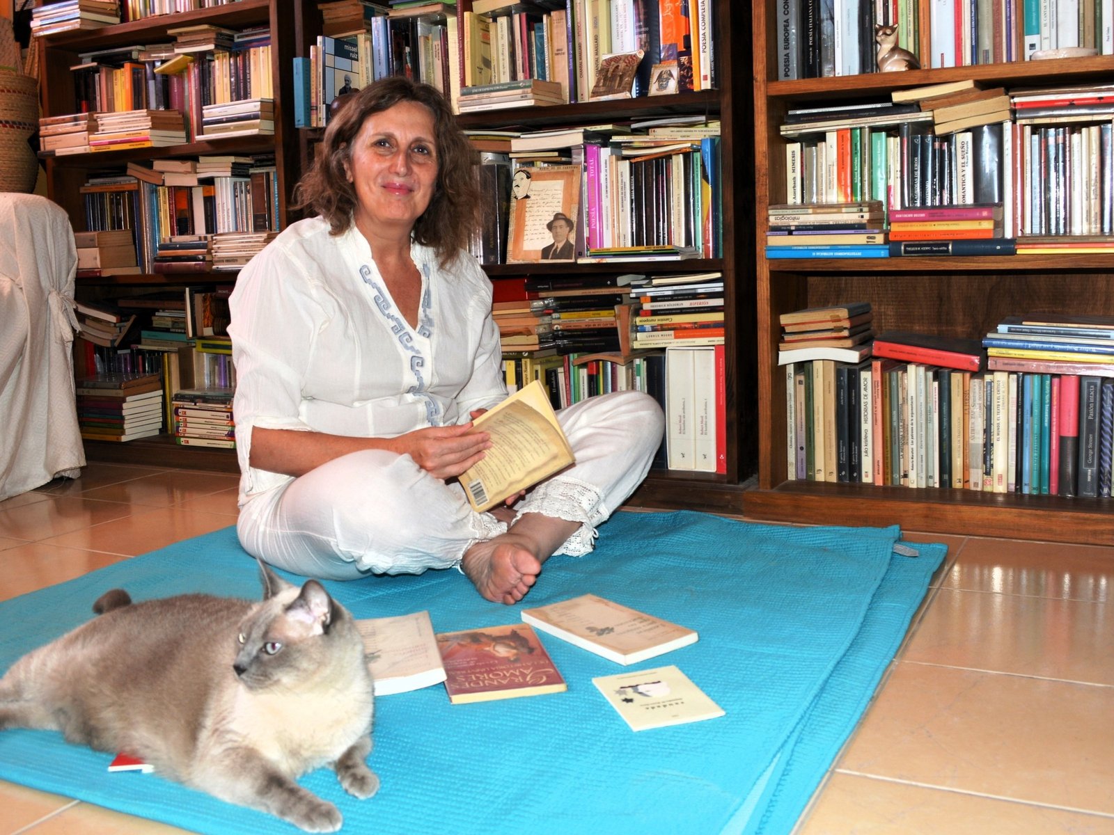 Mundos íntimos. ¿Qué hacer si un hombre que conocés, pero no tanto, te pide que guardes una caja de secretos para el día que muera?