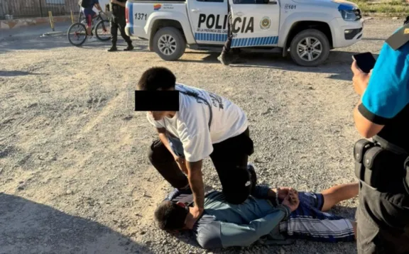 Puerto Madryn: Un joven de 21 años recibió un disparo en la cabeza y el agresor fue capturado