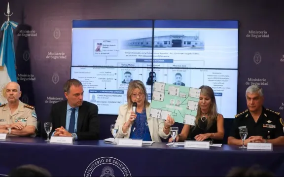 «Pyme del delito»: Extorsionaban desde la cárcel luego de atrapar sus víctimas por medio de una aplicación de citas