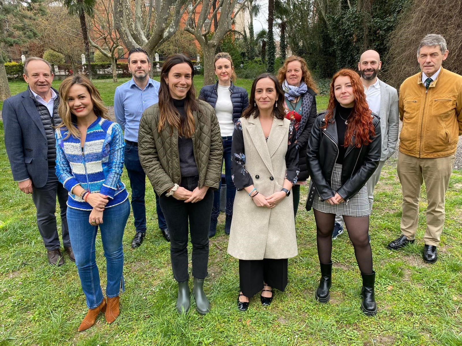 Secretos de la vacuna contra la "supergripe" H3N2 que ahora aplicarán en Argentina: cómo y dónde se creó