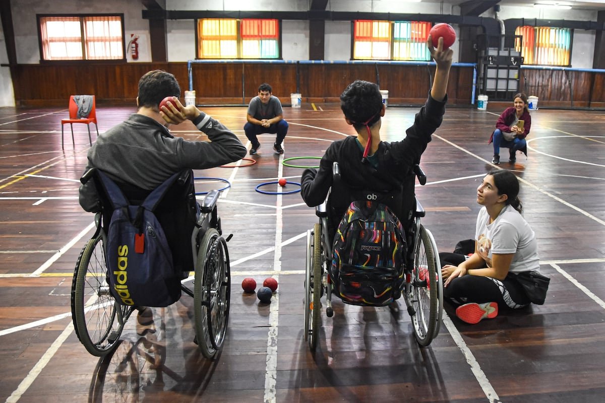 Seis ex altos cargos de Milei y 13 empresarios, procesados por sobornos y sobreprecios en la Agencia de Discapacidad