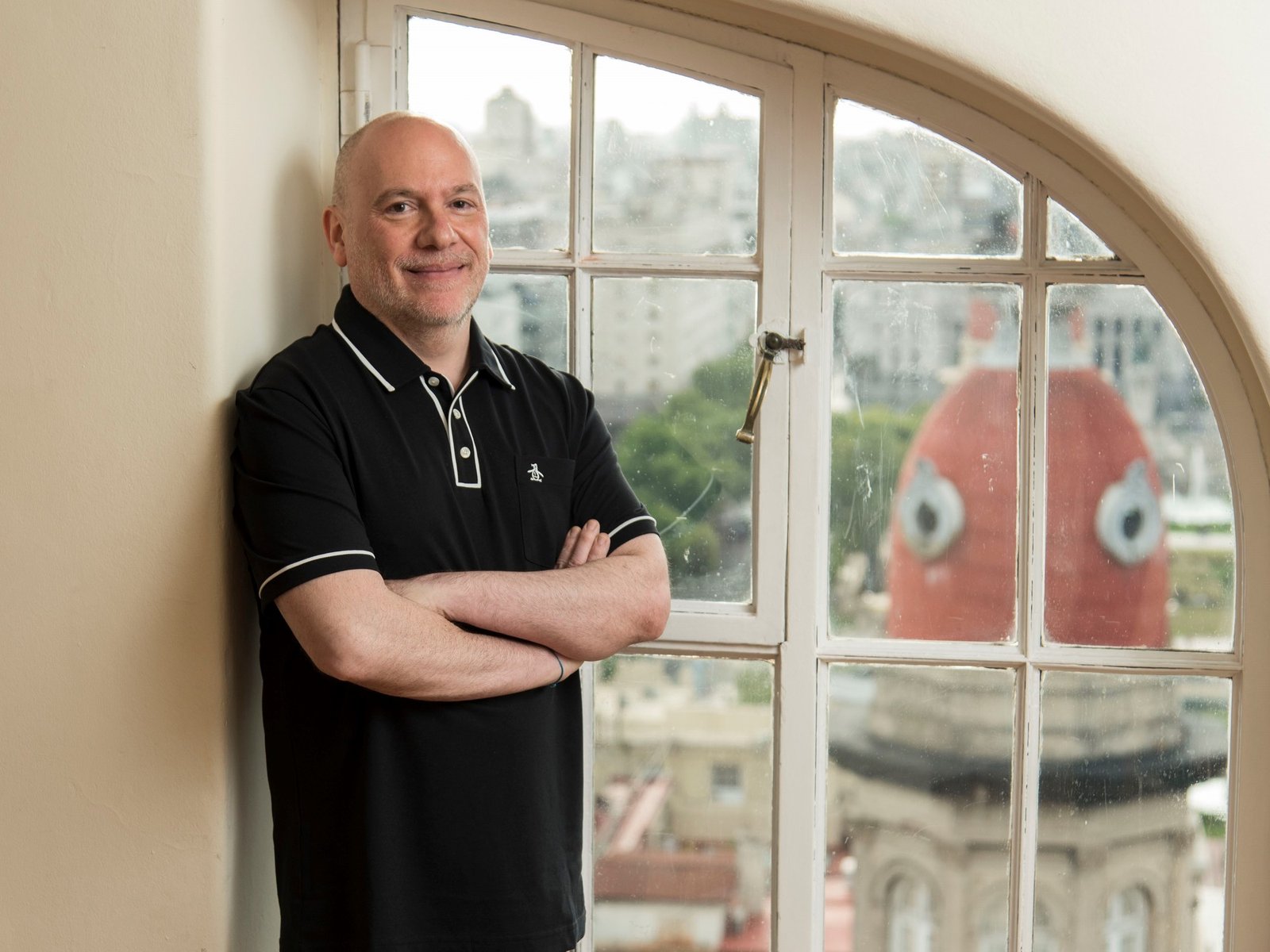 el libro que rescata 110 fachadas anónimas de la Ciudad