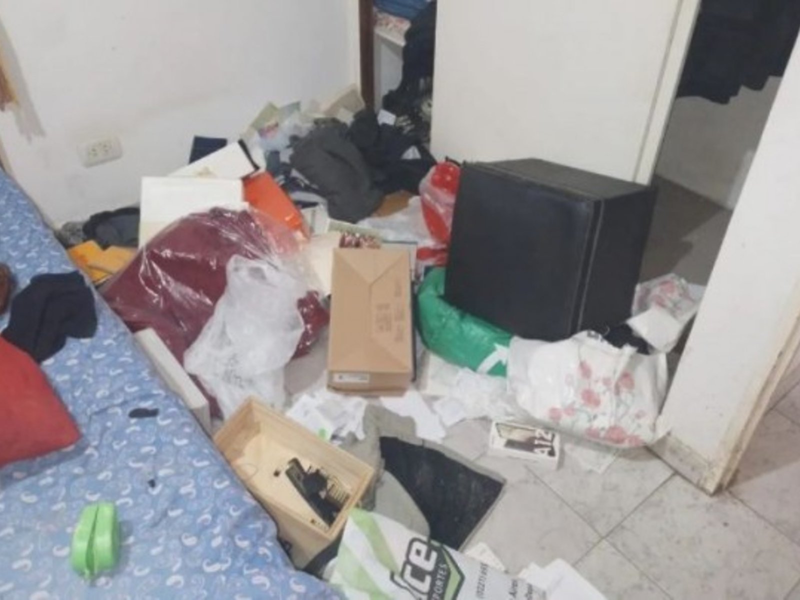 le desvalijaron la casa, fue a la comisaría a hacer la denuncia y le volvieron a robar en el camino