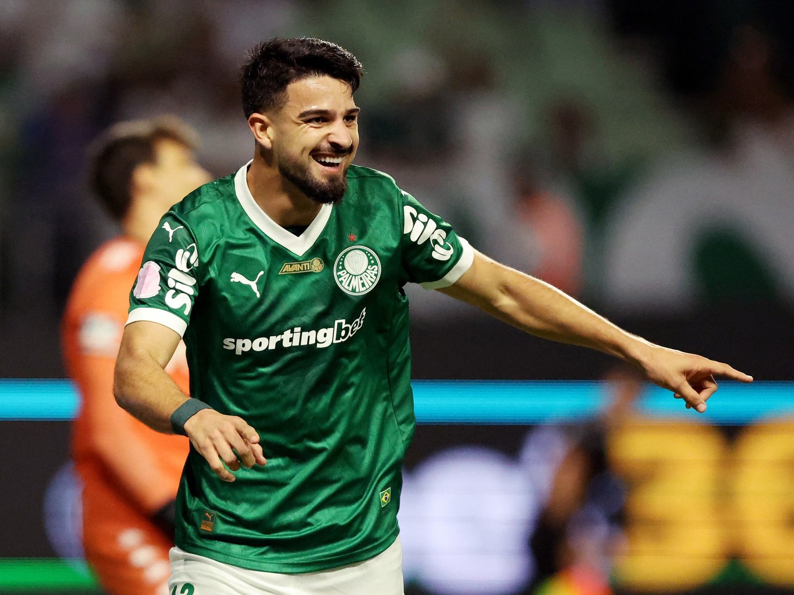 una temporada récord con más de 40 futbolistas y cinco DT