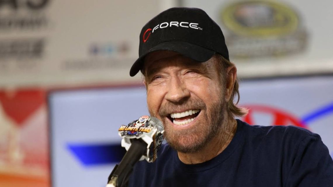Murió Chuck Norris, leyenda del cine: "Inspiró a millones de personas"
