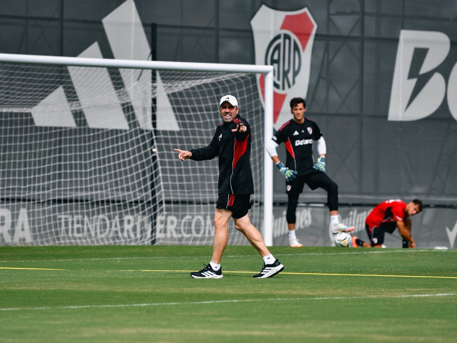 Alto voltaje: la impronta táctica que Coudet busca transmitirle a su River :: Olé