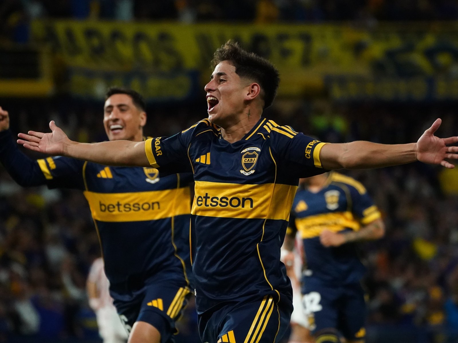Aranda brilló en Boca y tuvo su bautismo soñado