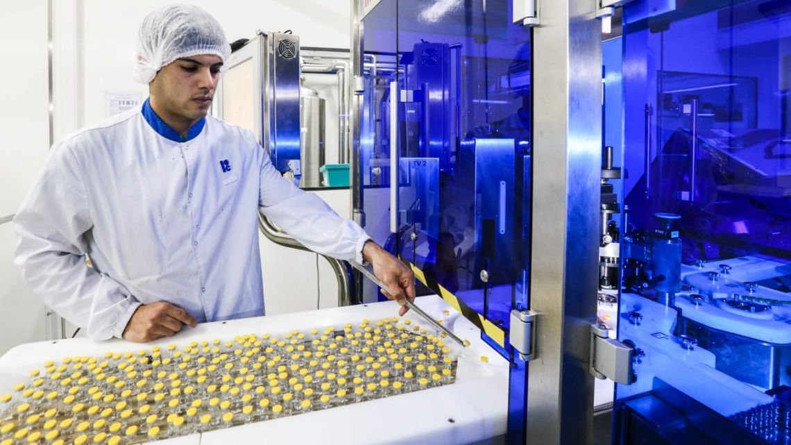 Argentina acuerda con la OPS e impulsará que los laboratorios locales exporten vacunas