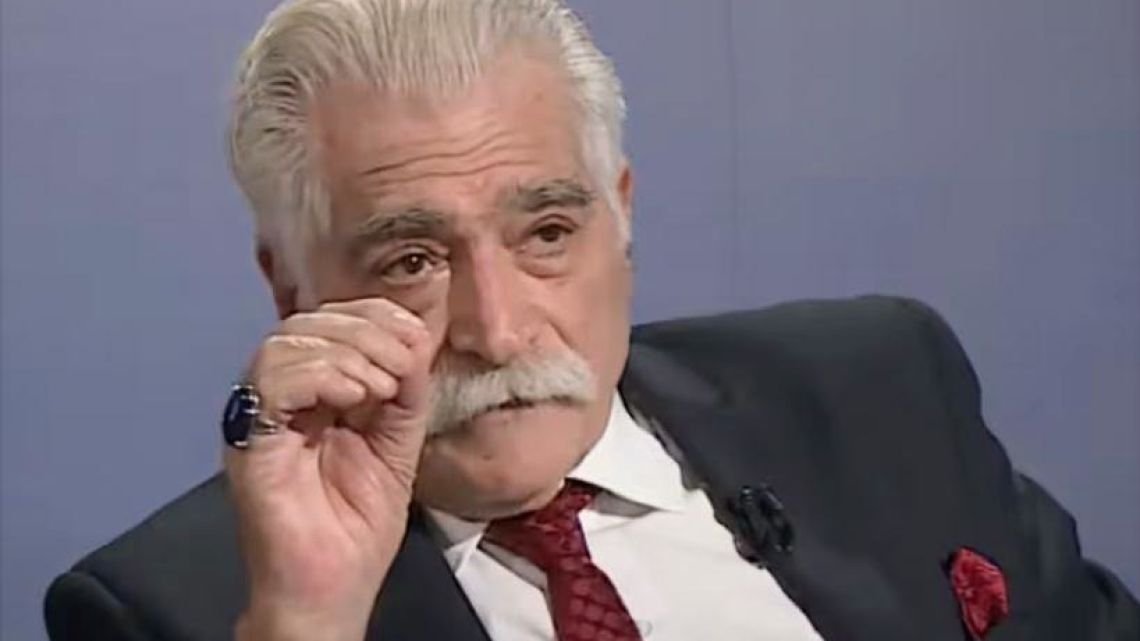 Asís: "El Tertuliano (Milei) preside un Gobierno de Consultores que tambalea por la chiquilinada de monetizar la presidencia"