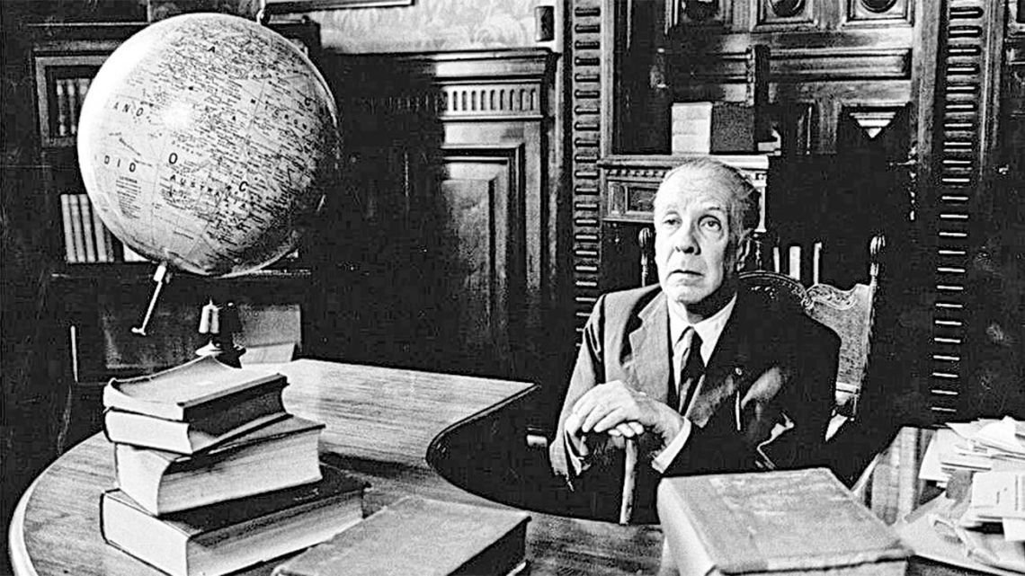 Borges nos dejó mundos sutiles, pero hoy triunfa la estupidez