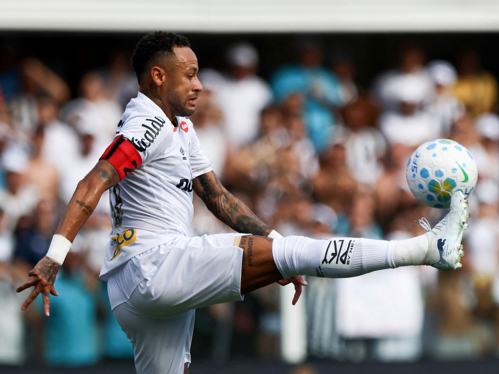 Brasil dividido porque el italiano bajó al crack de la última convocatoria antes del Mundial