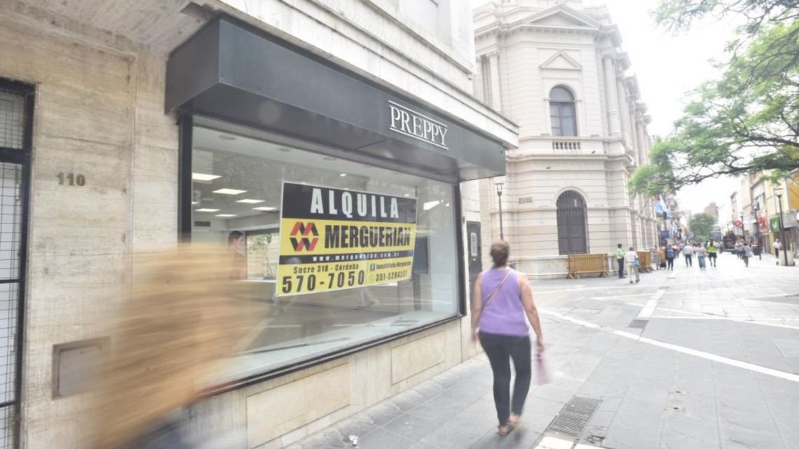 Cada vez son mas los locales vacíos en el Centro de Córdoba: señal de alerta o solo alarma