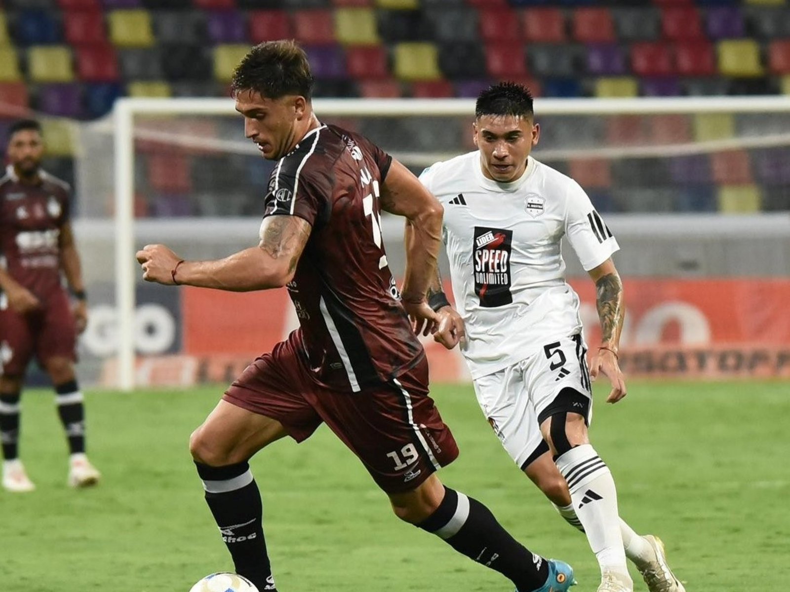 Central Córdoba festejó gracias a la falta de puntería de Deportivo Riestra, que sigue sin ganar en el Torneo Apertura