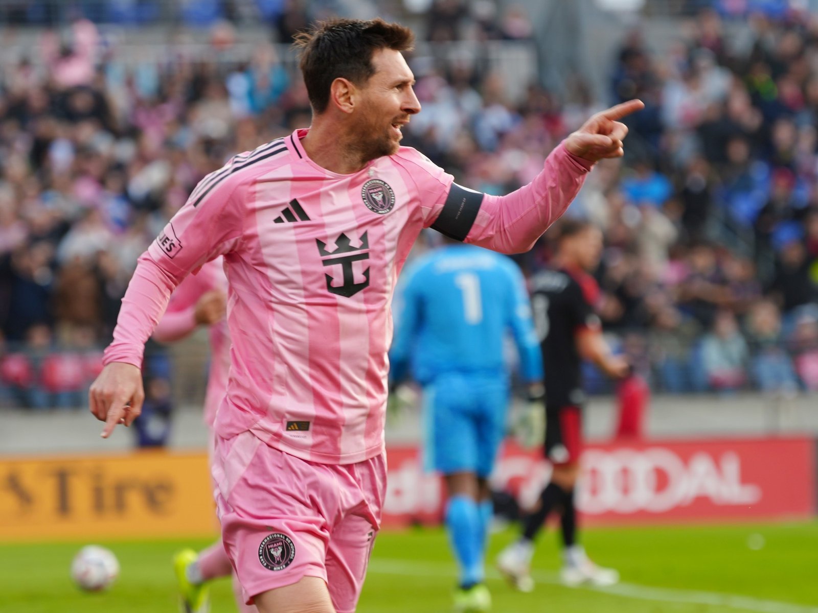 De Paul metió un golazo y el 10 regaló su perla casi 900 ante DC United