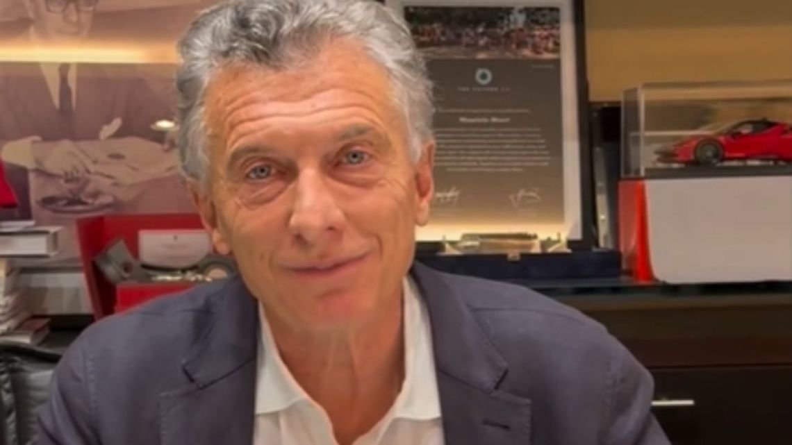 Diputado del PRO que comparó a Macri con Iron Man ahora lo compara con Messi