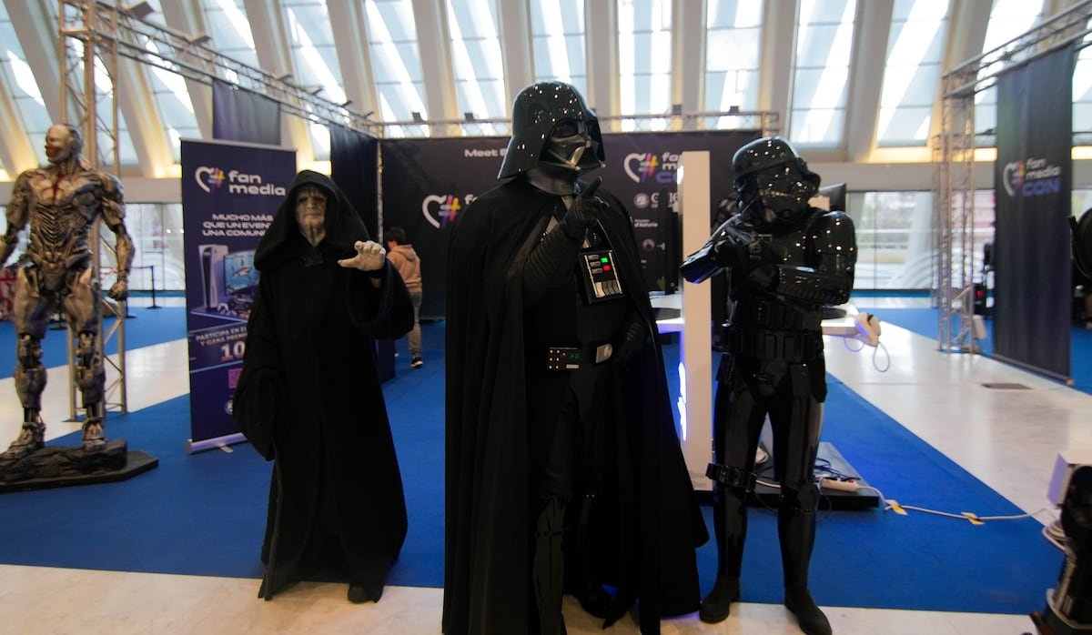 El aquelarre de la generación ‘online’ en Oviedo | Cultura