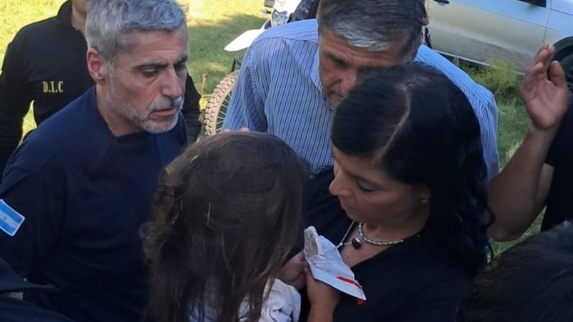 El caso Esmeralda suma interrogantes: Cardinali asegura que "es difícil una niña atraviese 600 metros de bosque sin zapatos y sin comida"