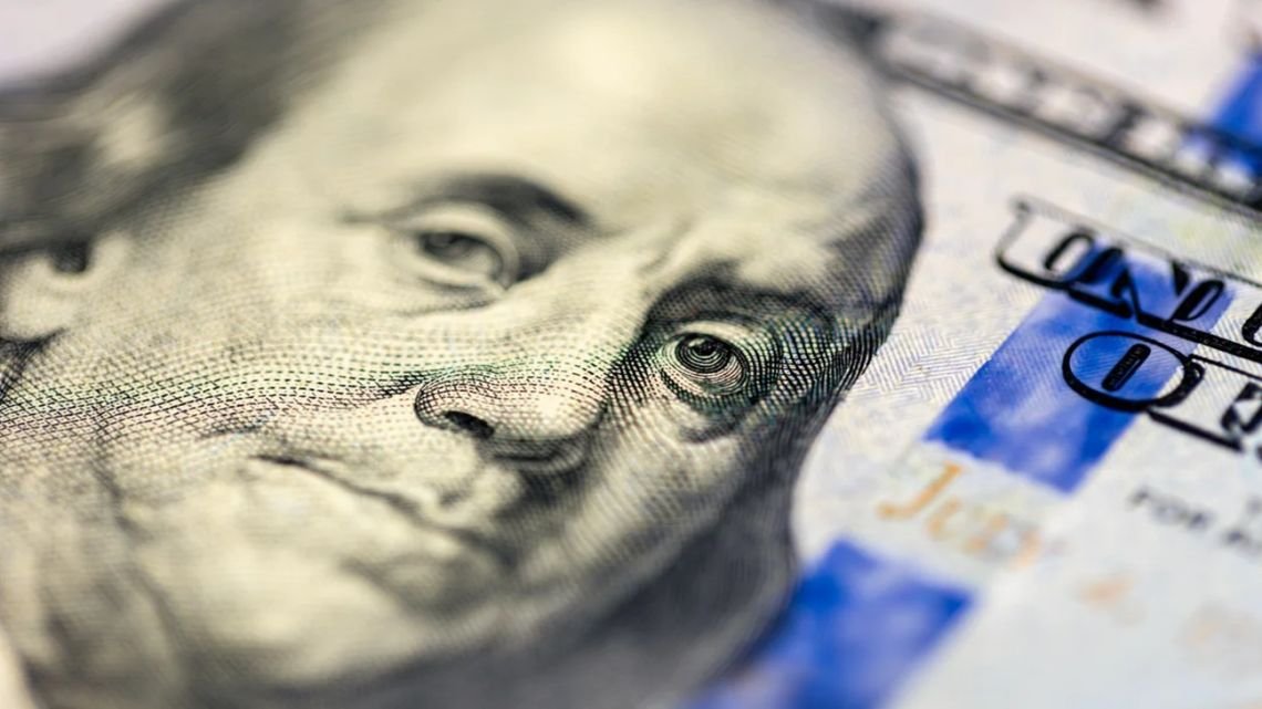 El dólar blue cerró sin cambios este martes 10 de marzo y el Banco Central volvió a comprar dólares