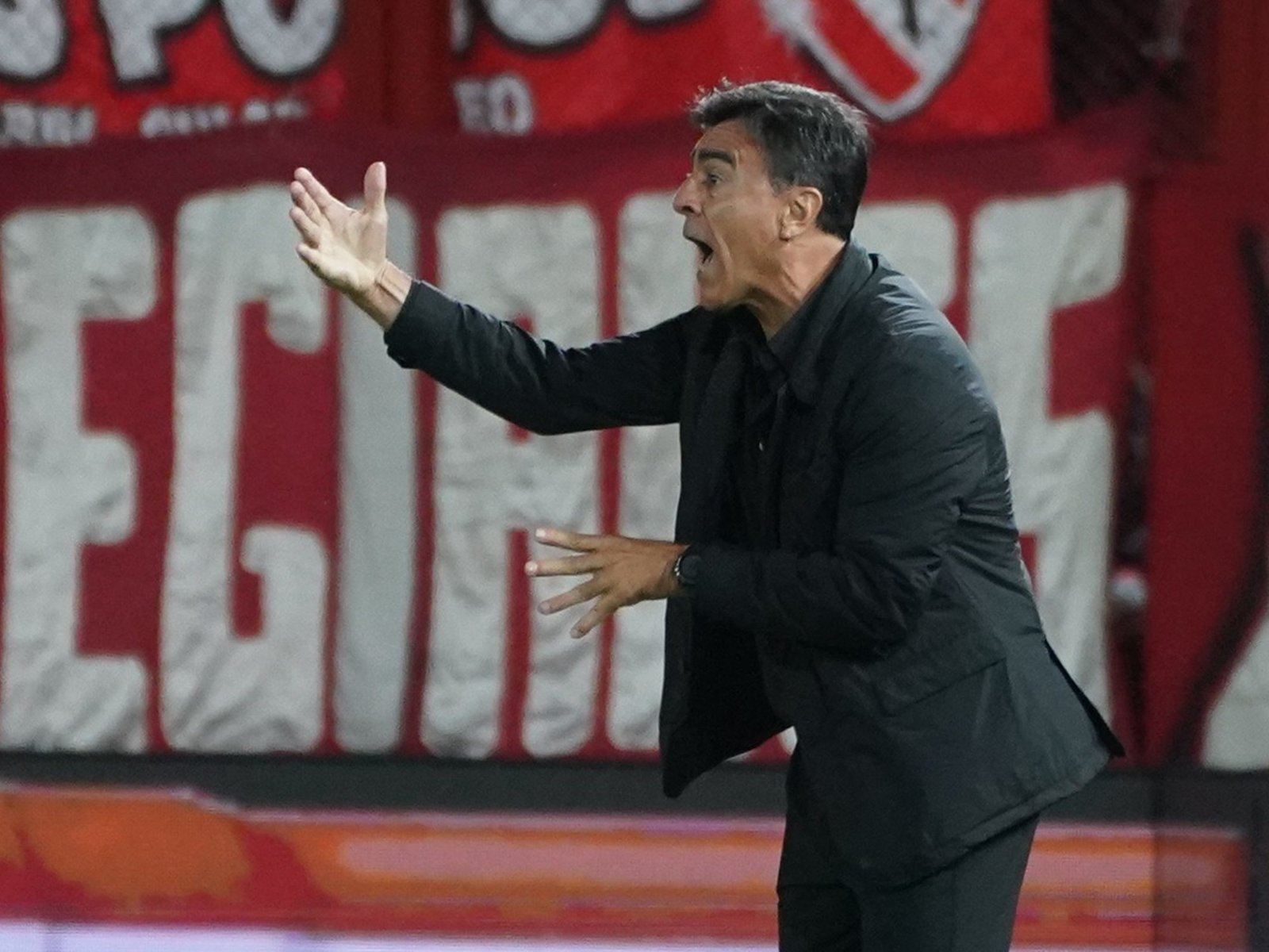 El jugador que Quinteros esperará hasta último momento en Independiente para jugar el clásico de Avellaneda