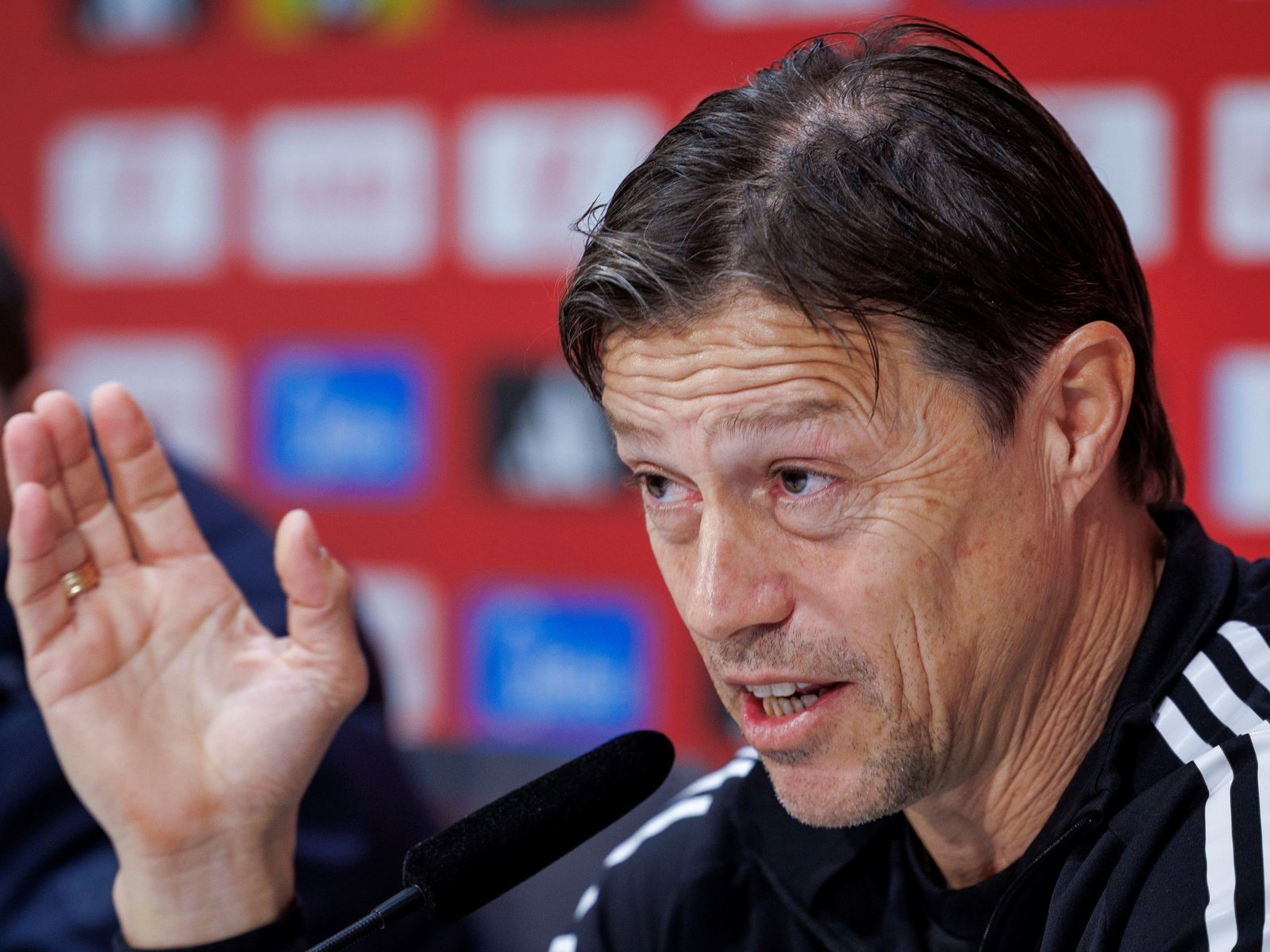 El palito de Matías Almeyda para Alejandro Domínguez por la chicana que hizo sobre la Finalissima :: Olé