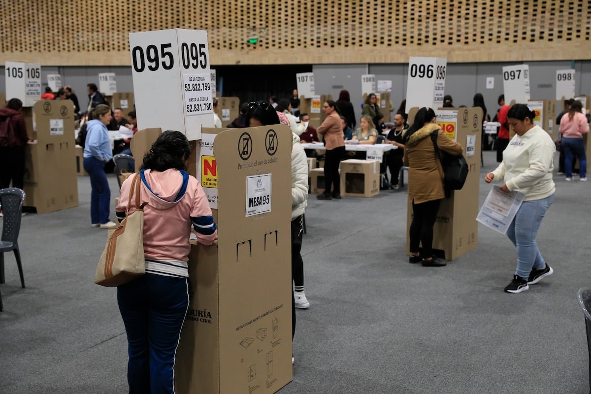 Elecciones legislativas Colombia 2026, en vivo | Colombia elige su nuevo Congreso y define candidatos presidenciales de todos los sectores