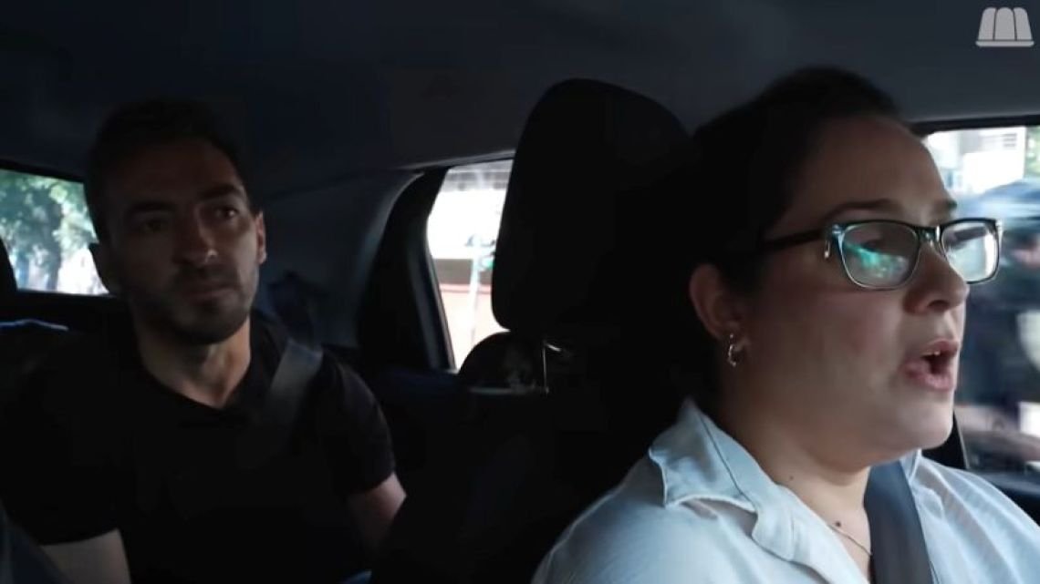Era empresaria textil, hacía mamelucos, votó a Milei, se fundió y ahora es conductora de Uber: "Confié y me jodí"