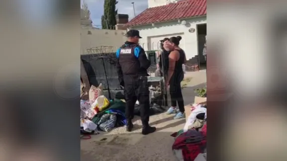 Estafaron a dos ancianos y ocuparon sus casas en Comodoro