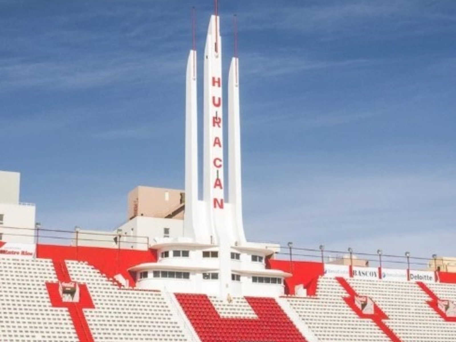 Huracan y Belgrano jugarán sin público debido al derrumbe en Parque Patricios