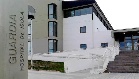 Joven apuñalado tras una fiesta clandestina en el barrio Pujol