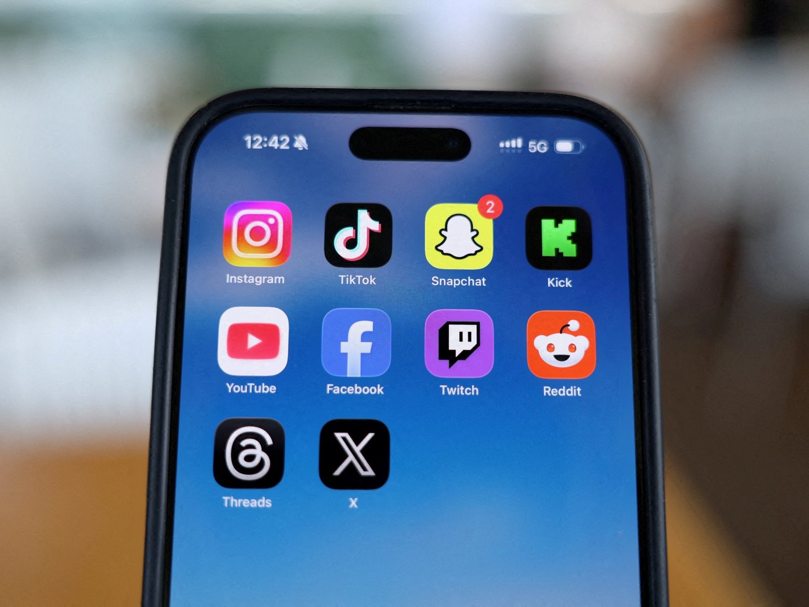 La IA incita a una nueva ola de padres en duelo por el suicidio de sus hijos a luchar por la seguridad en Internet