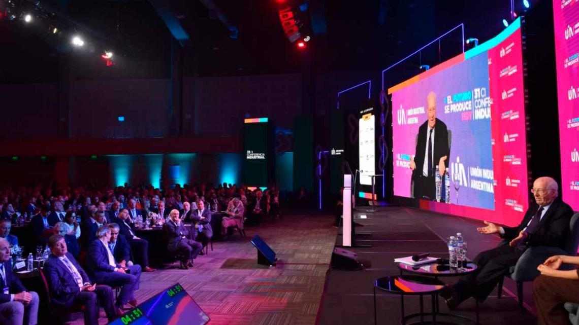 La UIA y su batalla cultural: designa a la primera directora ejecutiva y activa una férrea defensa de Rocca