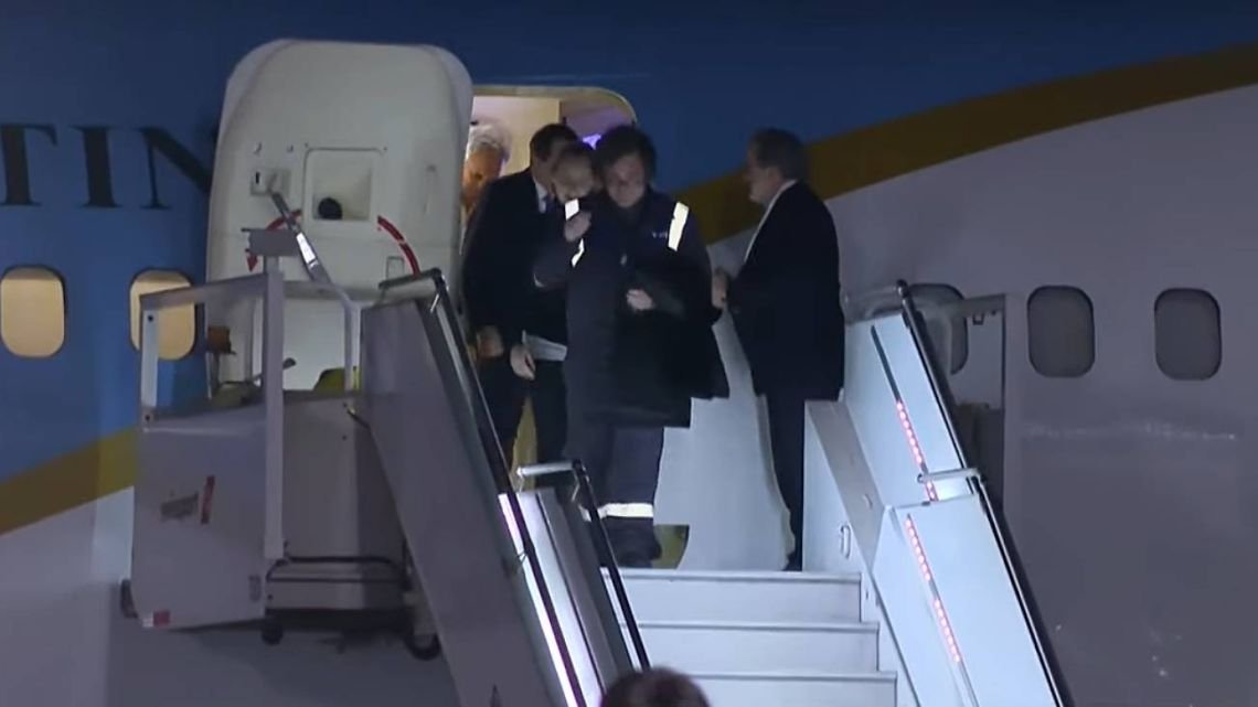 Milei, en Chile para asistir a la asunción de Kast